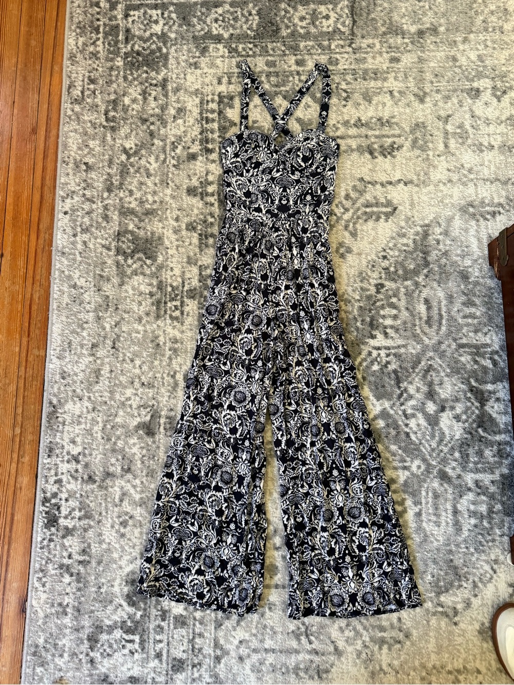 Abercrombie & Fitch Black and White Floral Print Wide-Leg Jumpsuit